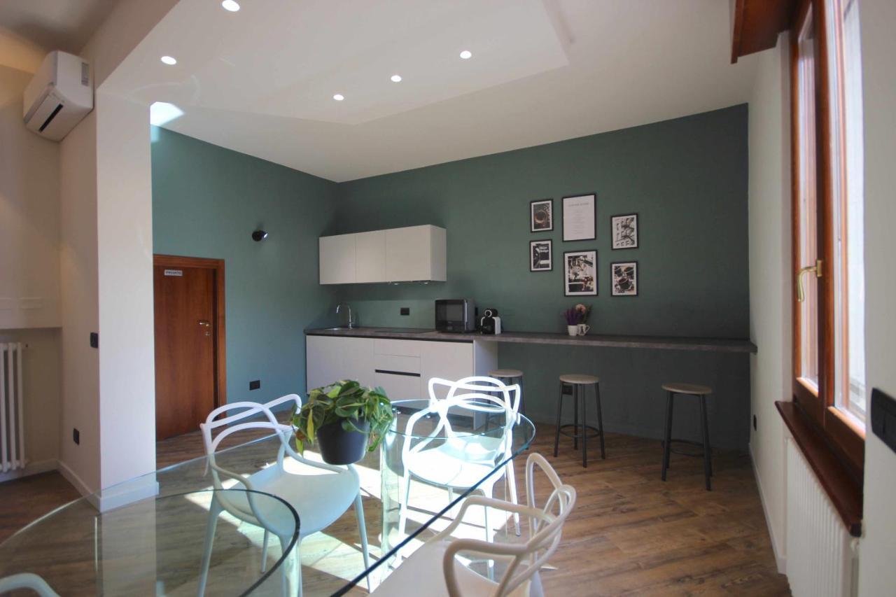Case Vr Holiday Vittorias Flat Βερόνα Εξωτερικό φωτογραφία